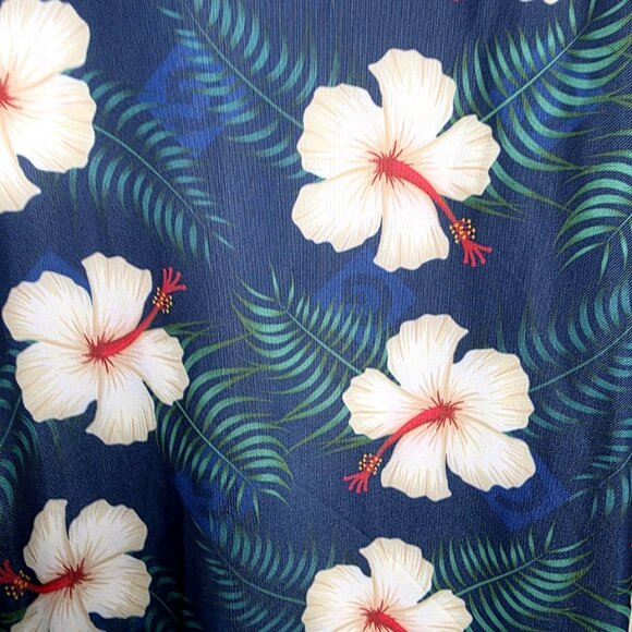 2025 Gothiclandscape Mens XL Blue Floral Polo Short Sleeve Hawaiian Tropical - Picture 3 of 4